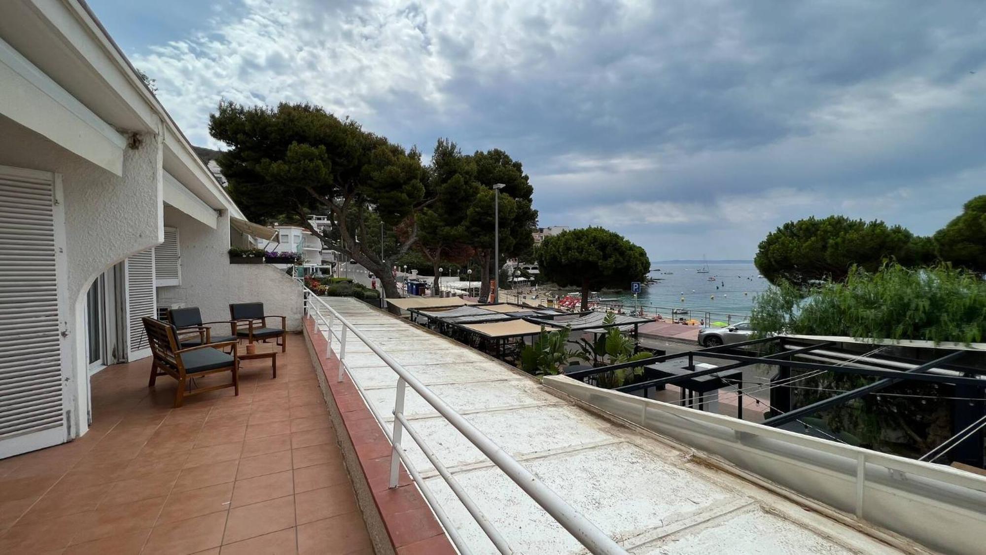 Precioso Apartamento Moderno En Primera Linea Del Mar Av-11 Roses Buitenkant foto