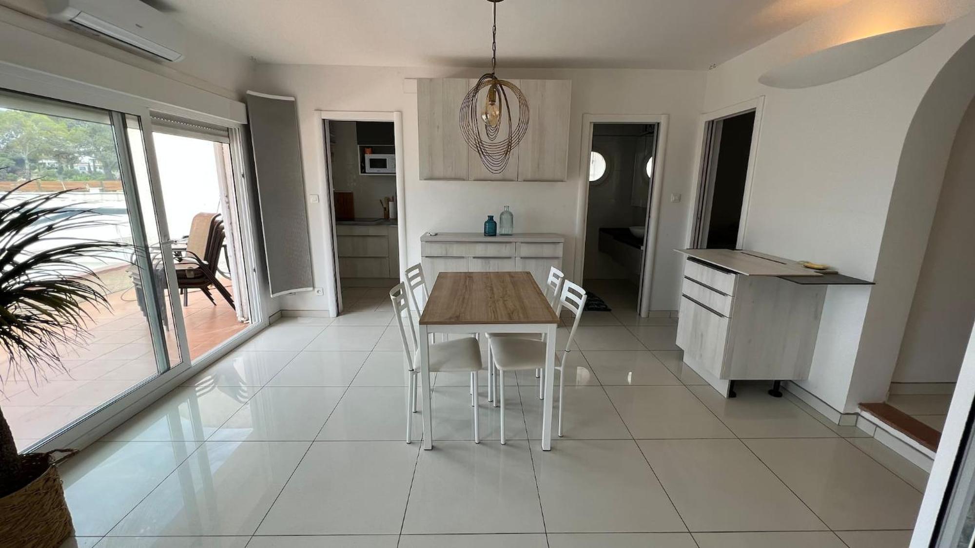 Precioso Apartamento Moderno En Primera Linea Del Mar Av-11 Roses Buitenkant foto