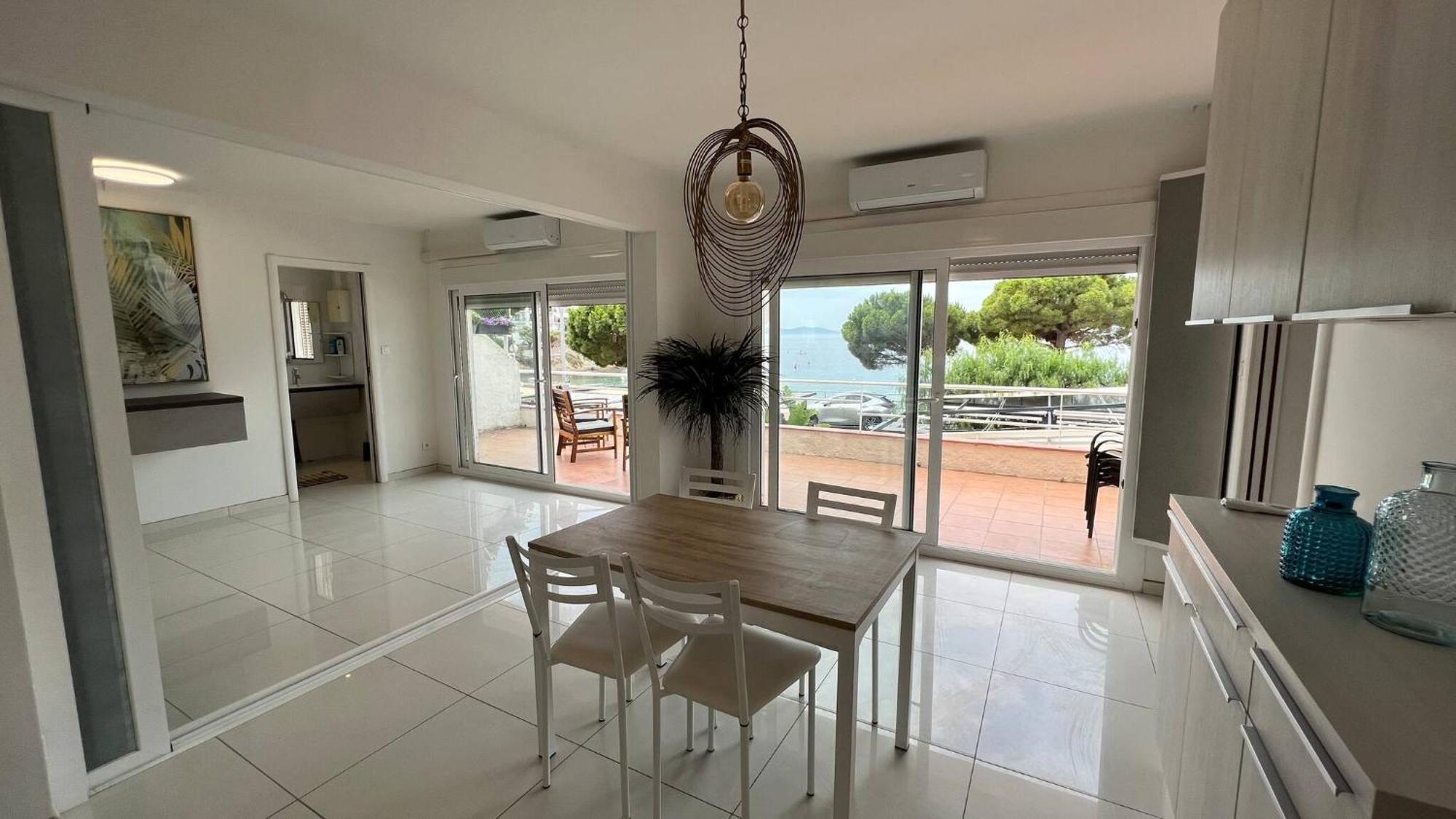 Precioso Apartamento Moderno En Primera Linea Del Mar Av-11 Roses Buitenkant foto